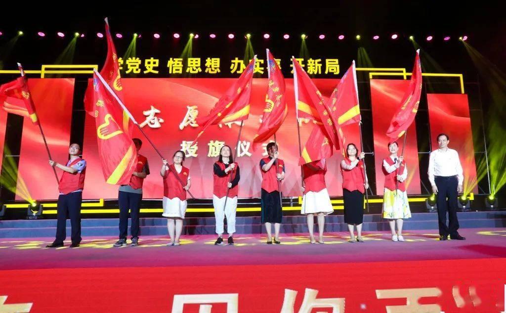 明天主线任务：“逛”年货大街，支线任务：抢福袋